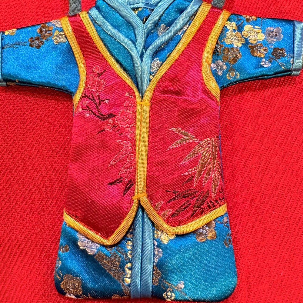 Never Use Colorful Chinese Satin Outfit CrossBag for Smaller Phone-3”x5.5” - Picture 2 of 5